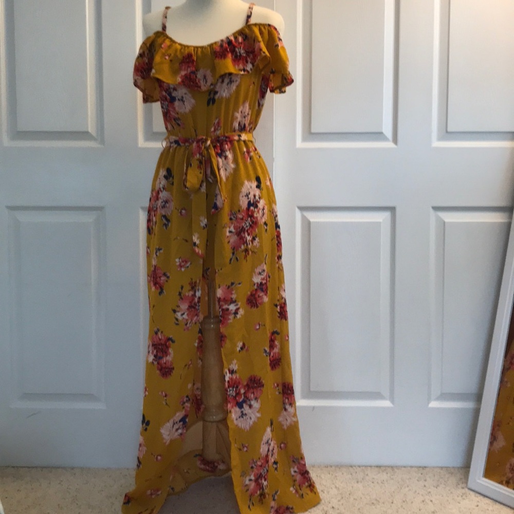 A very summery romper with a train :) enjoy!